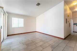 Photo #4: 2776419 Listing 