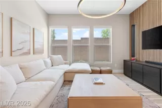 Photo #1: 2776420 Listing 