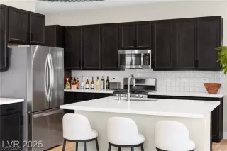 Photo #3: 2776420 Listing 