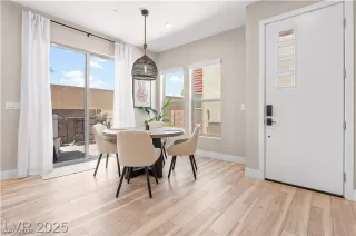 Photo #4: 2776420 Listing 