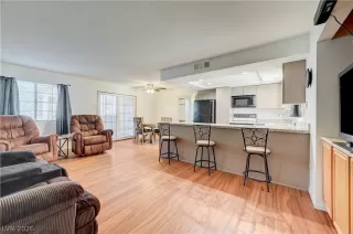 Photo #6: 2776421 Listing 