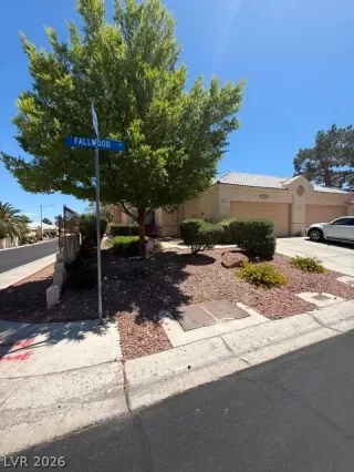 Photo #2: 2776431 Listing 
