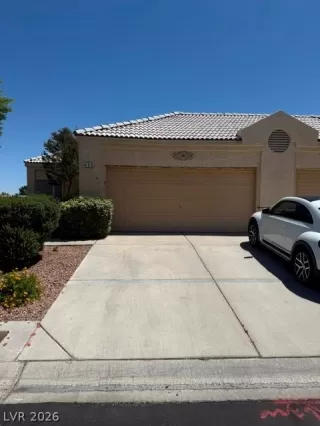 Photo #3: 2776431 Listing 