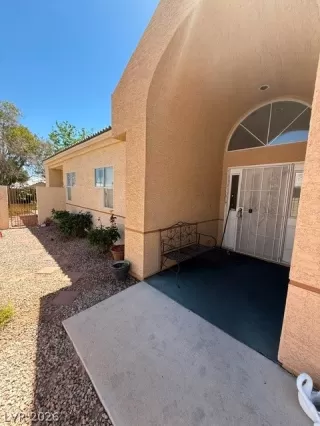 Photo #5: 2776431 Listing 