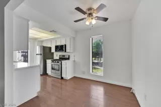 Photo #5: 2776437 Listing 