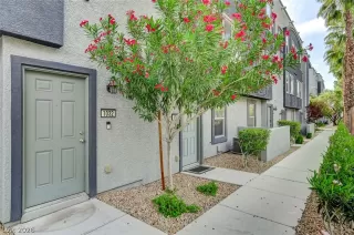 Photo #2: 2776450 Listing 