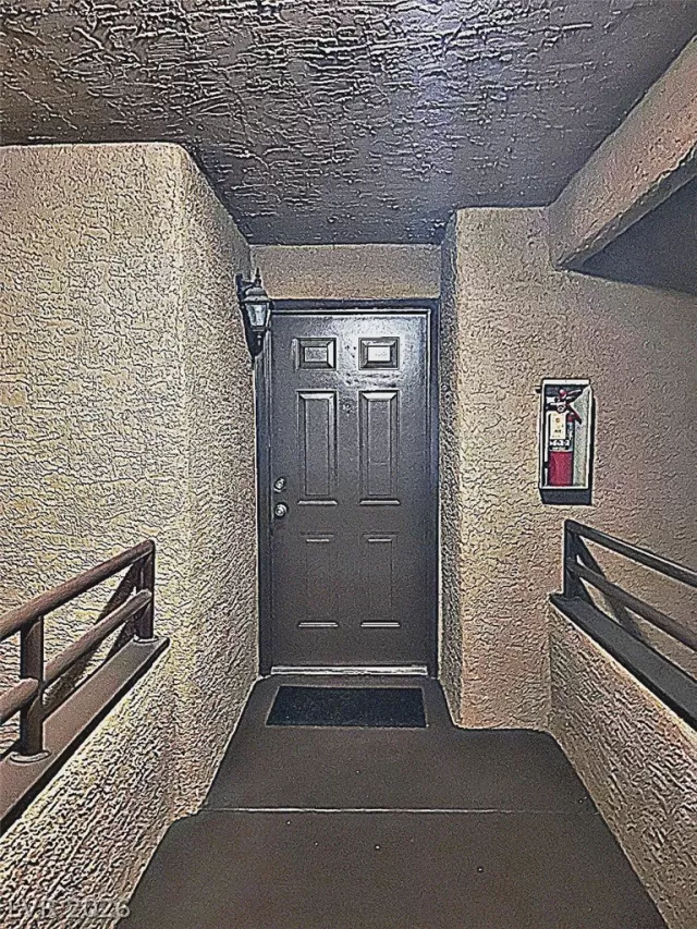 MLS: 2776451 Condo For Sale