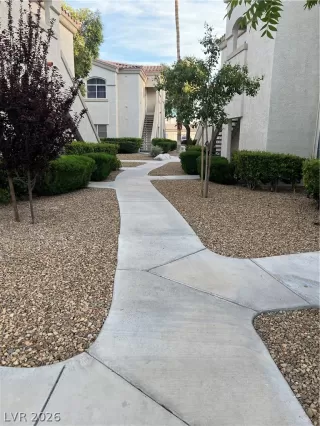 Photo #3: 2776537 Listing 