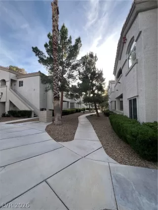 Photo #5: 2776537 Listing 