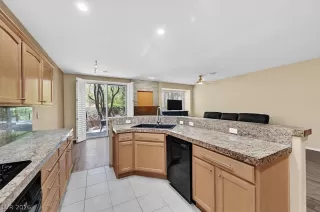 Photo #3: 2776560 Listing 