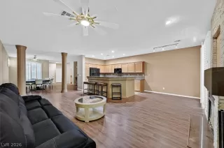 Photo #5: 2776560 Listing 