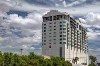 More Details about MLS # 2776633 : 900 LAS VEGAS BOULEVARD 911