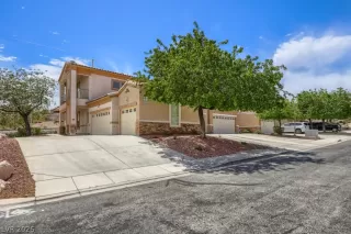 Photo #2: 2776699 Listing 