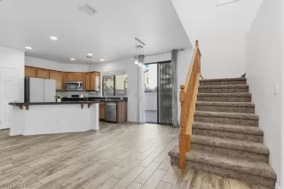 Photo #3: 2776702 Listing 