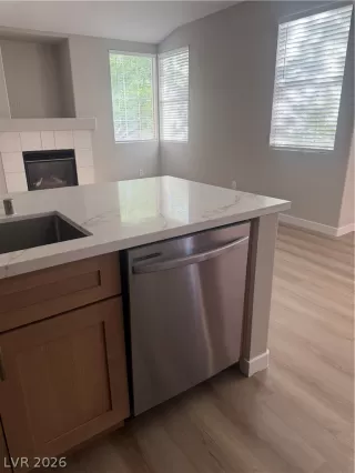 Photo #4: 2776721 Listing 