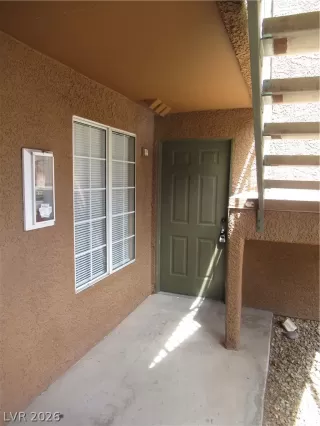 Photo #3: 2776725 Listing 