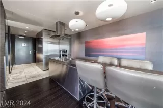 Photo #1: 2776768 Listing 