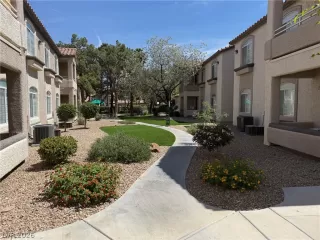 Photo #2: 2776812 Listing 