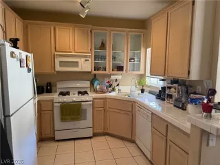 Photo #3: 2776812 Listing 