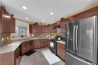 Photo #1: 2776813 Listing 