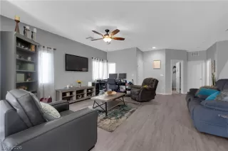 Photo #2: 2776813 Listing 