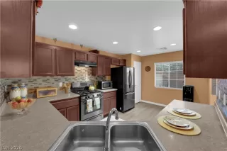 Photo #5: 2776813 Listing 