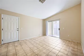 Photo #3: 2776836 Listing 