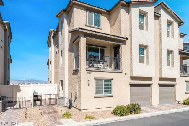 MLS: 2776847 Condo For Sale