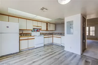 Photo #6: 2776871 Listing 