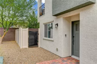 Photo #2: 2776878 Listing 