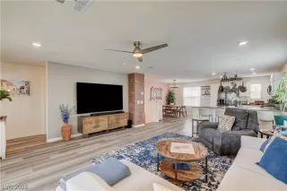 Photo #4: 2776878 Listing 