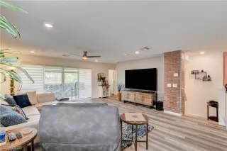 Photo #6: 2776878 Listing 