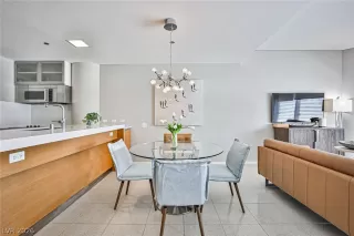 Photo #1: 2776897 Listing 