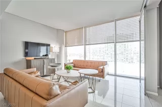 Photo #2: 2776897 Listing 