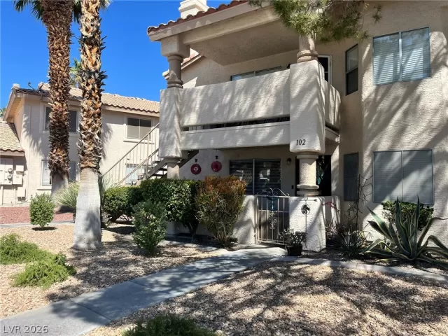 MLS: 2776922 Condo For Sale