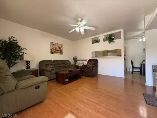 Photo #5: 2776933 Listing 