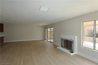 Photo #3: 2776934 Listing 