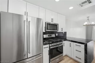 Photo #2: 2776940 Listing 