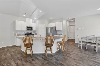Photo #6: 2776947 Listing 