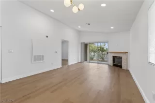 Photo #2: 2776975 Listing 