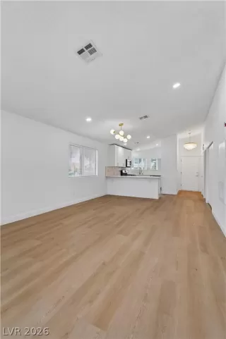 Photo #4: 2776975 Listing 