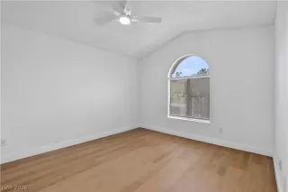 Photo #6: 2776975 Listing 