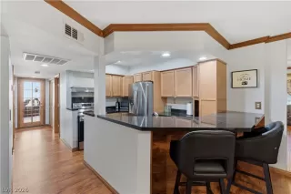 Photo #1: 2776978 Listing 