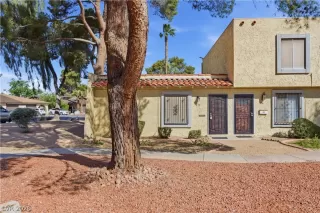 Photo #5: 2776978 Listing 