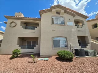 Photo #1: 2776988 Listing 