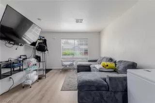 Photo #2: 2776991 Listing 