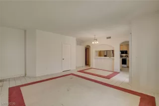 Photo #3: 2777005 Listing 