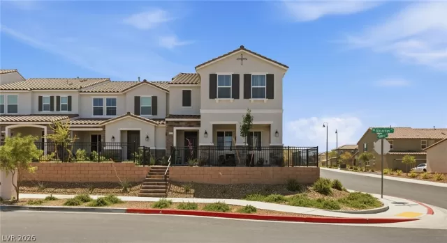 MLS: 2777007 Condo For Sale