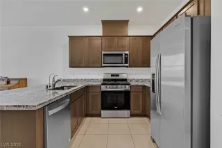 Photo #3: 2777017 Listing 