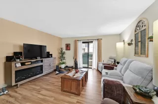 Photo #2: 2777030 Listing